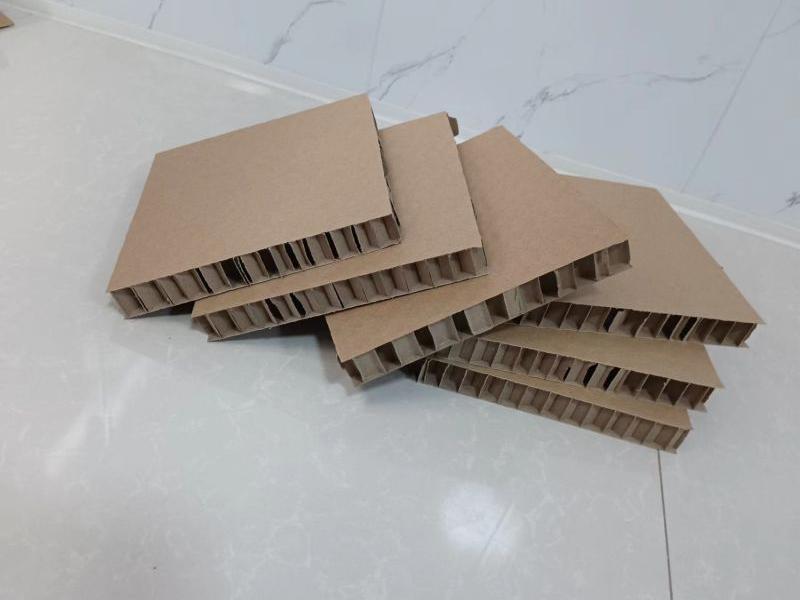 瓦楞纸箱材质及特点和作用